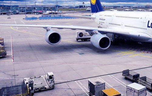 代理航空國(guó)際貨運(yùn)時(shí)有哪些物品是不能運(yùn)